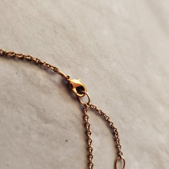 ✨ Stella and Dot Gold Pamela Engraved Plaque Necklace ✨ - Picture 7 of 8